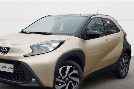 Toyota Aygo (X) 5.600 km 16.980 &euro; Kassel 34125