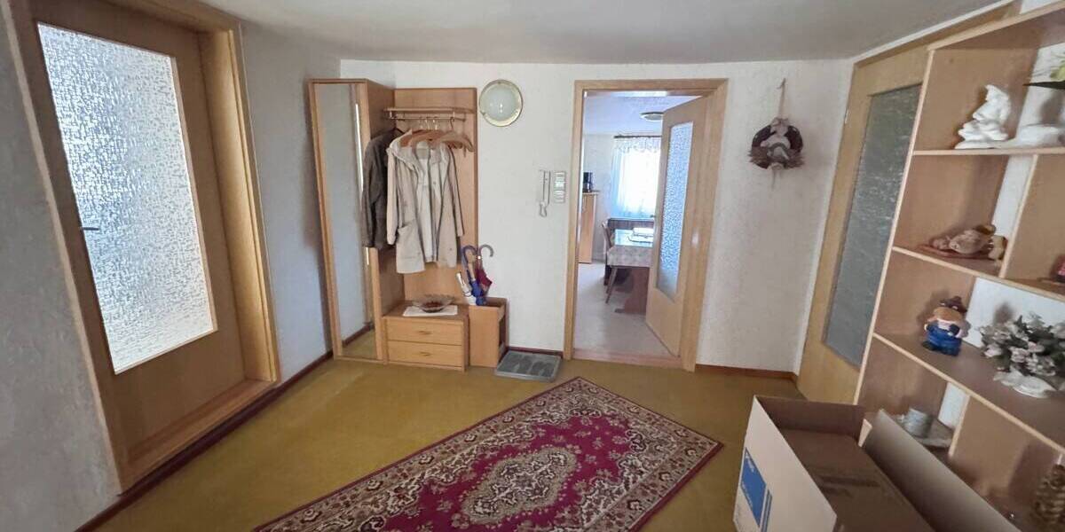 Einfamilienhaus Wolfhagen - 9 Zimmer, 210 m&sup2;, 159.000&euro; | Angebot:26657540